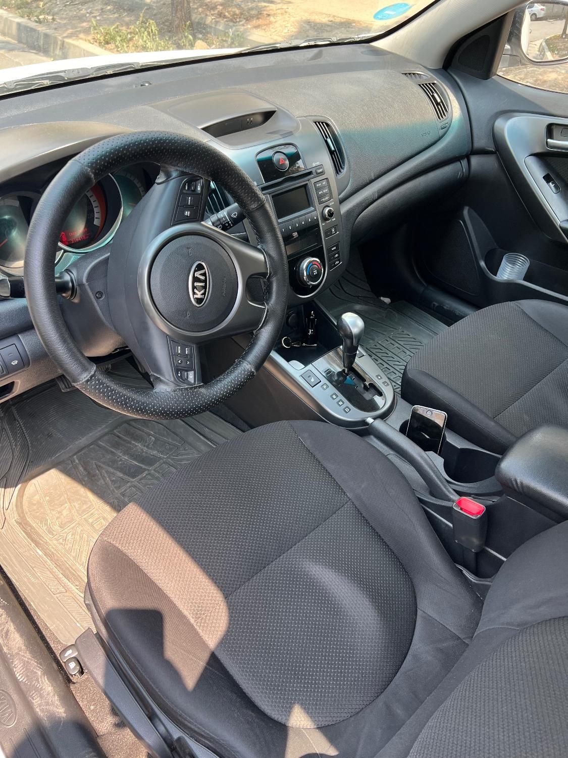 کیا سراتو 2.0 لیتر اتوماتیک GT لاین - 2011