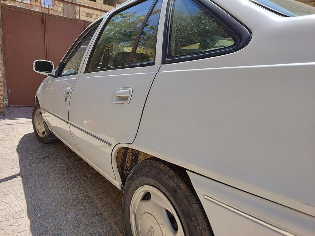 دوو سیلو سدان - 1381