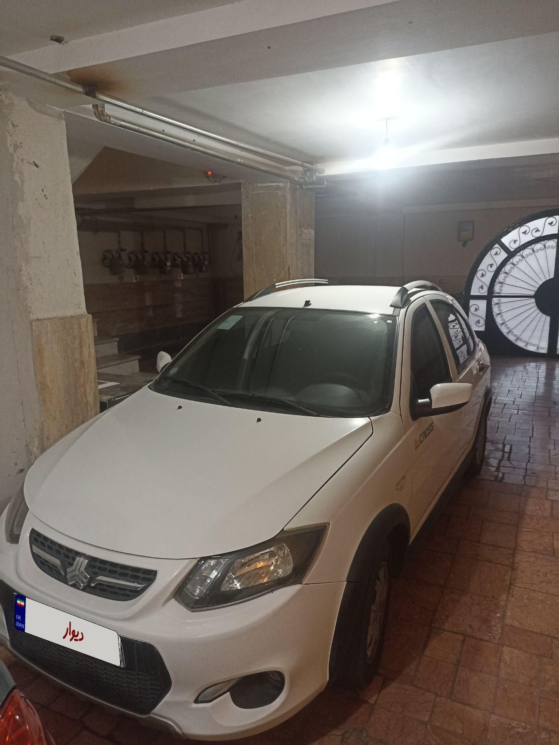 خودرو کوییک، معمولی آگهی ann_19698671