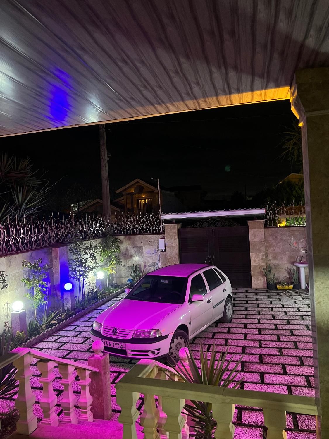 خودرو فولکس، گل آگهی ann_19698709
