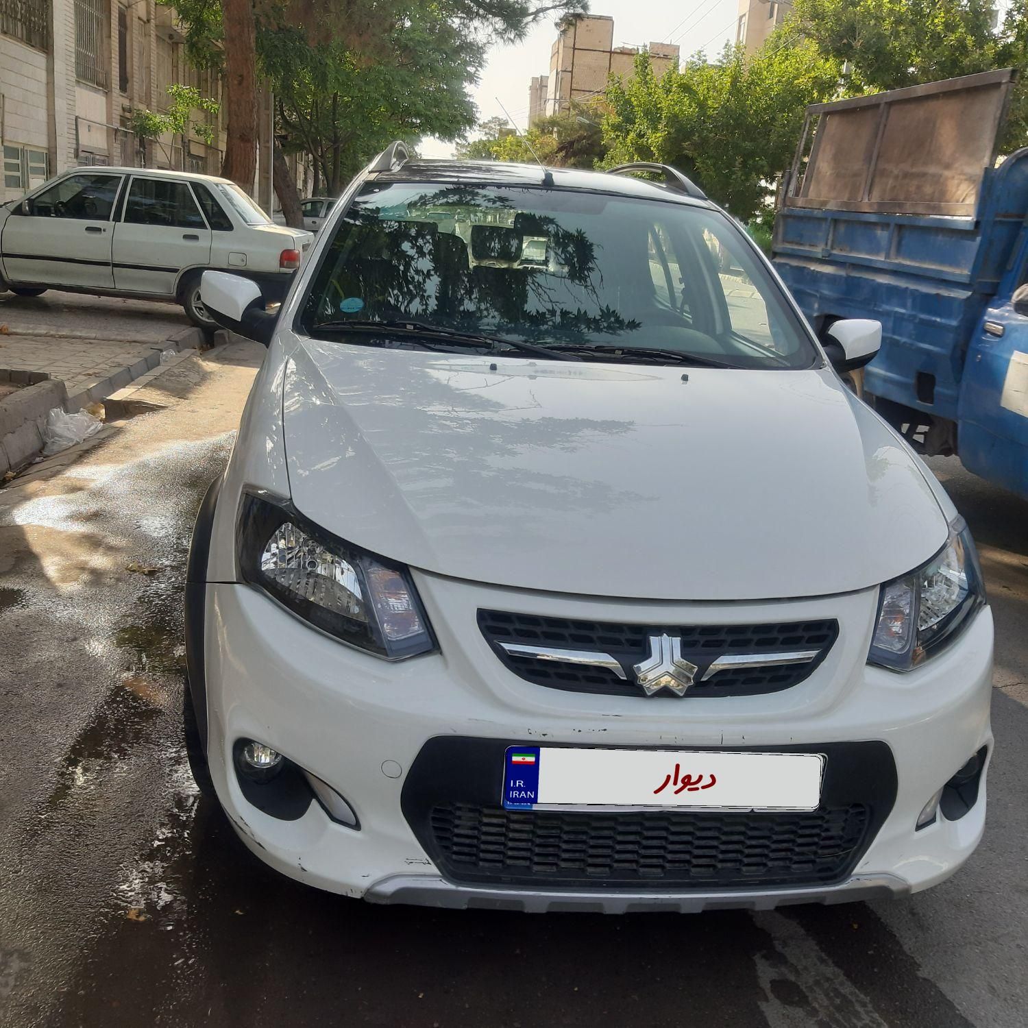 خودرو کوییک، R آگهی ann_19698714