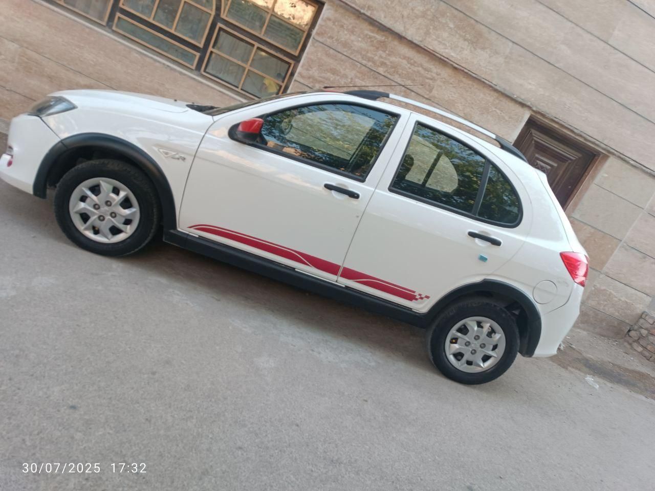 خودرو کوییک، R آگهی ann_19698930
