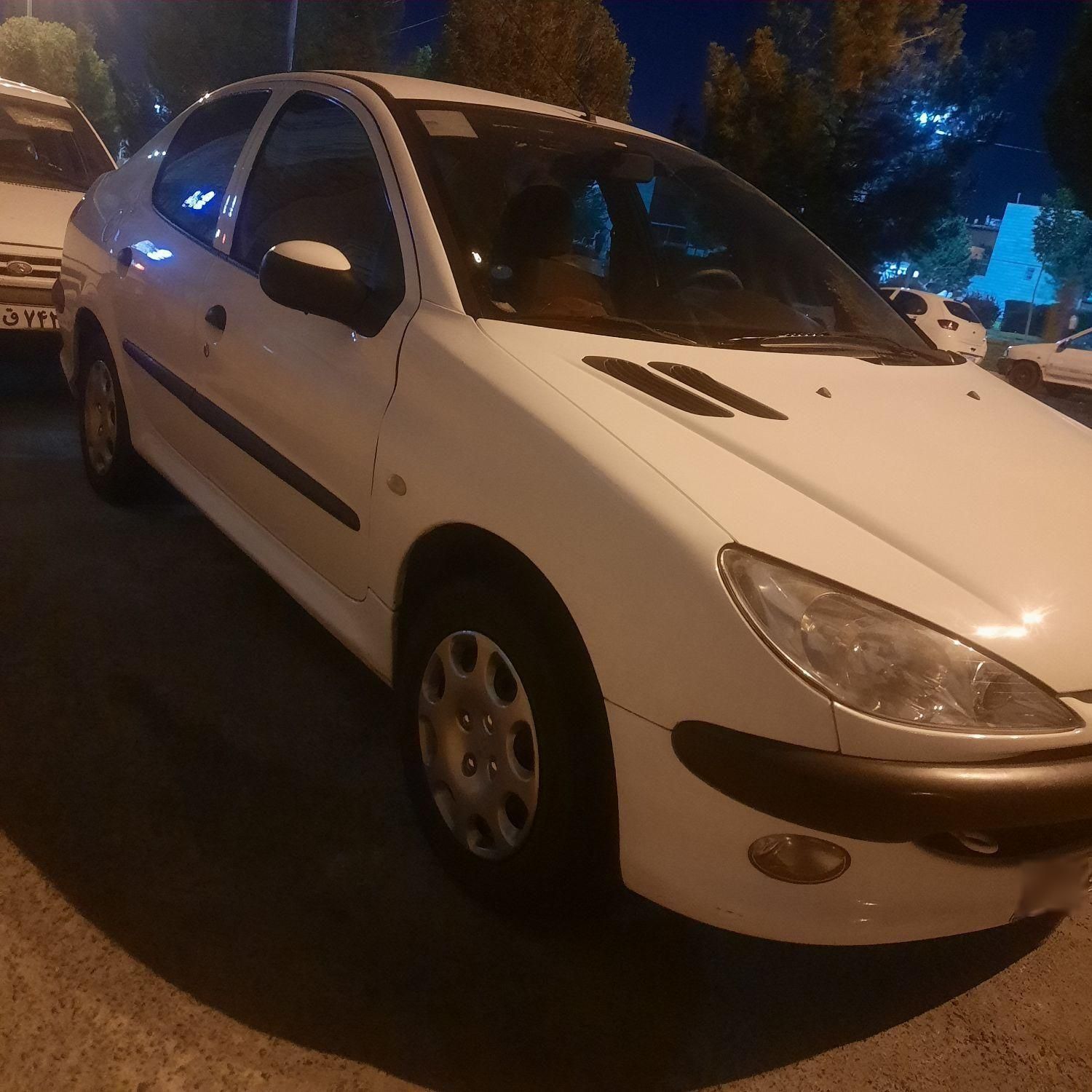 پژو ۲۰۶ صندوق دار v8 - 1396