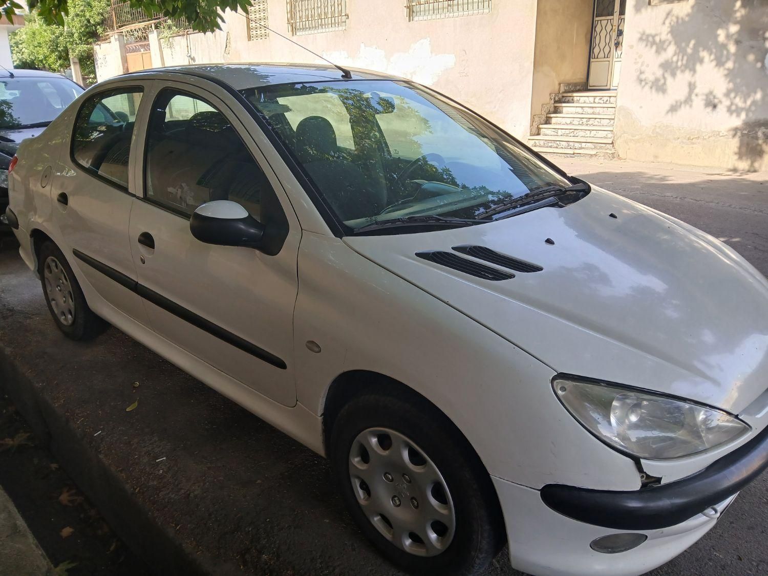 پژو ۲۰۶ صندوق دار v8 - 1394
