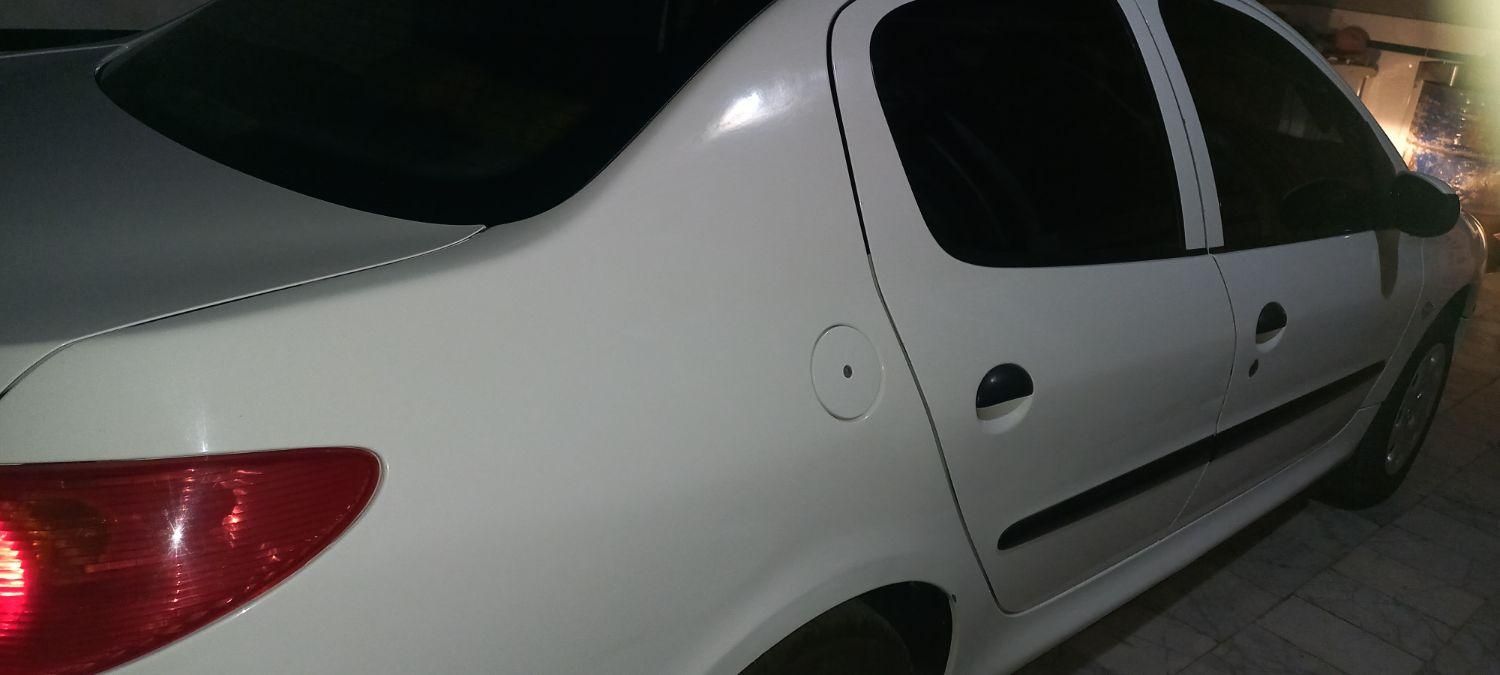 پژو ۲۰۶ صندوق دار v8 - 1395