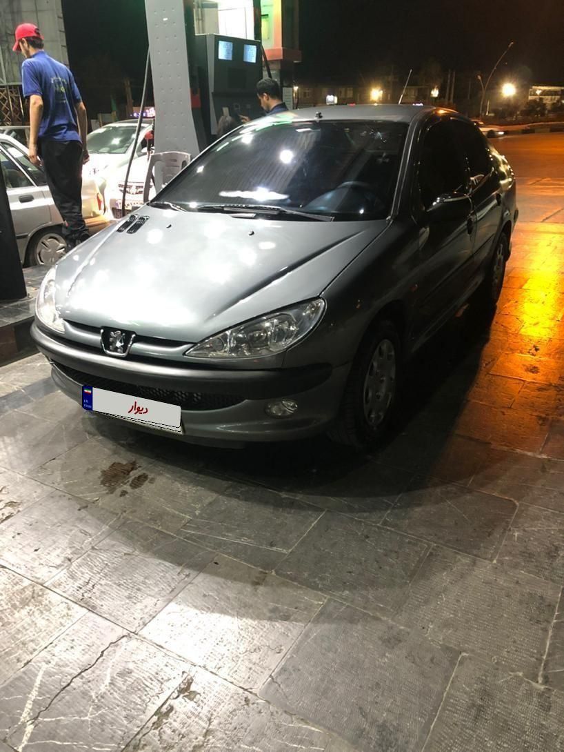 پژو ۲۰۶ صندوق دار v8 - 1393