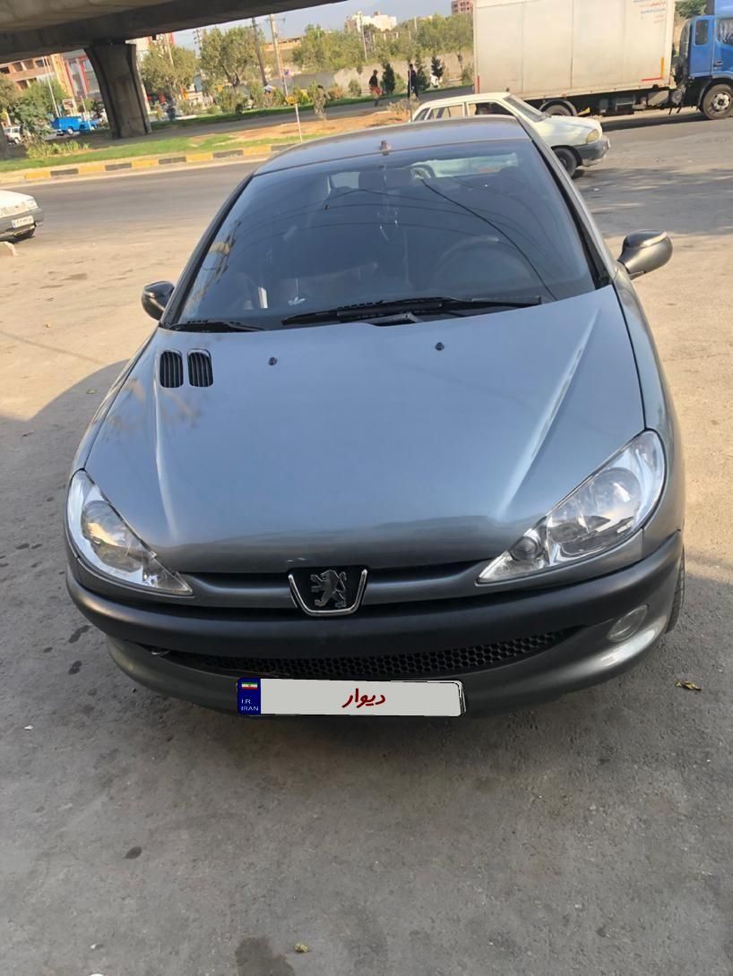 پژو ۲۰۶ صندوق دار v8 - 1393