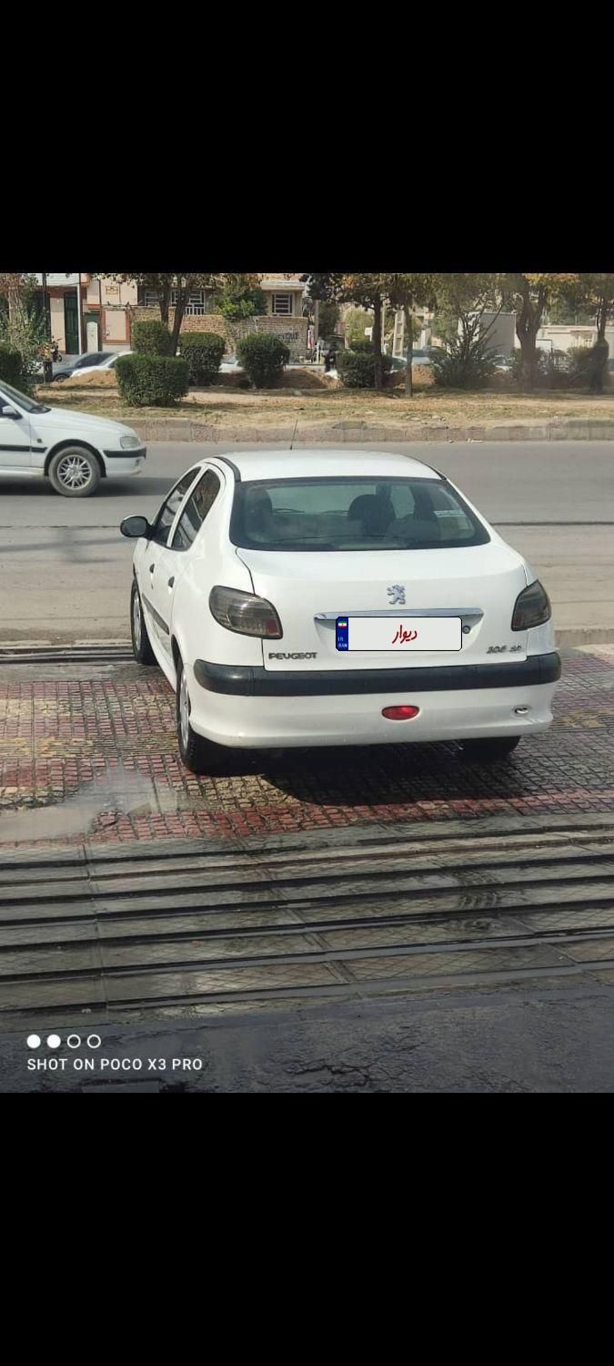 پژو ۲۰۶ صندوق دار v8 - 1389