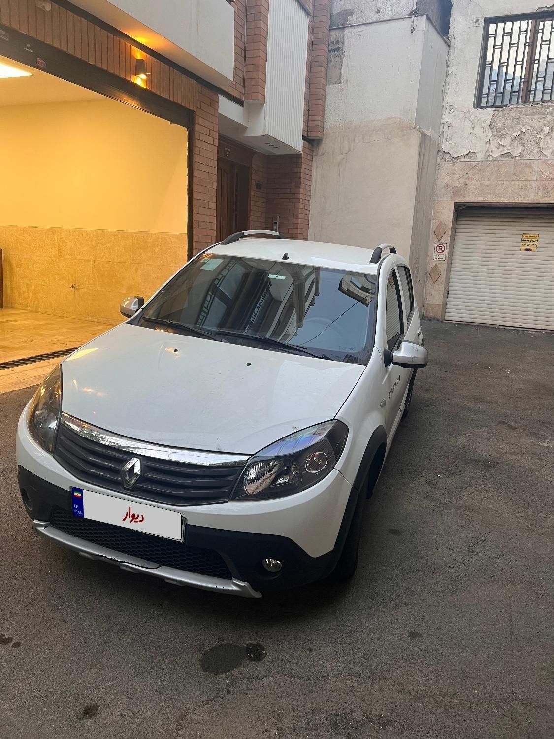 خودرو رنو، ساندرو آگهی ann_19701166