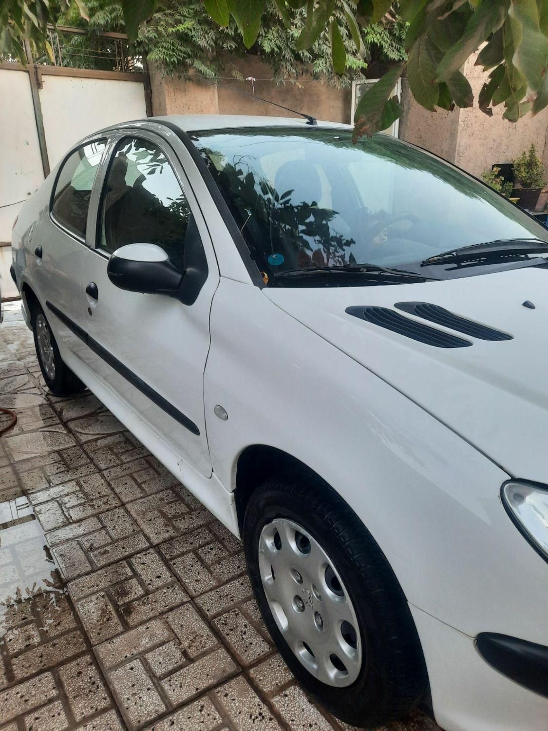 پژو ۲۰۶ صندوق دار v8 - 1396