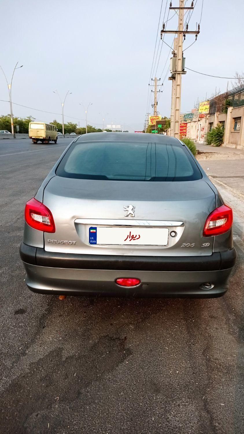 پژو ۲۰۶ صندوق دار v8 - 1386