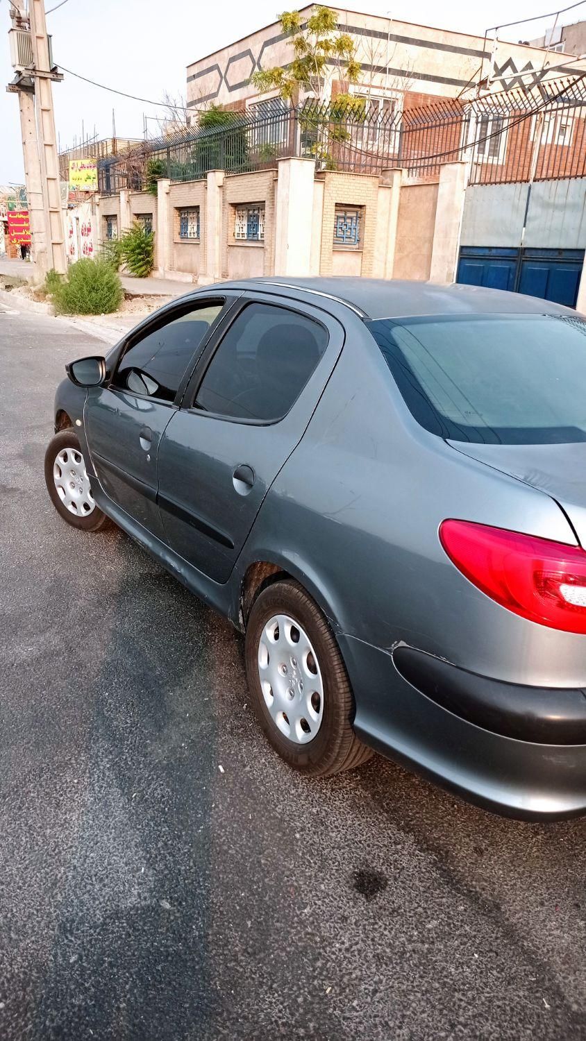 پژو ۲۰۶ صندوق دار v8 - 1386