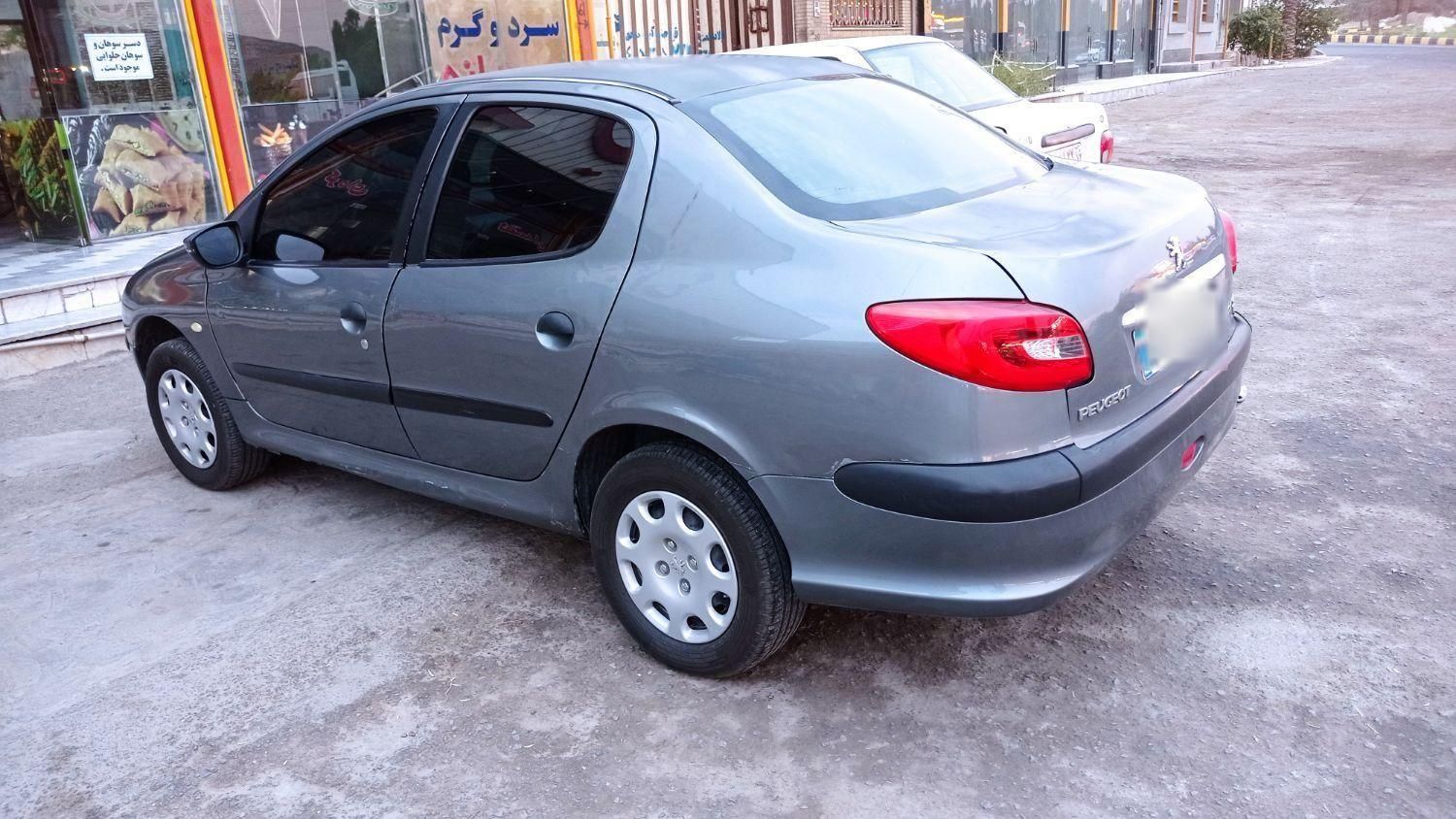 پژو ۲۰۶ صندوق دار v8 - 1386