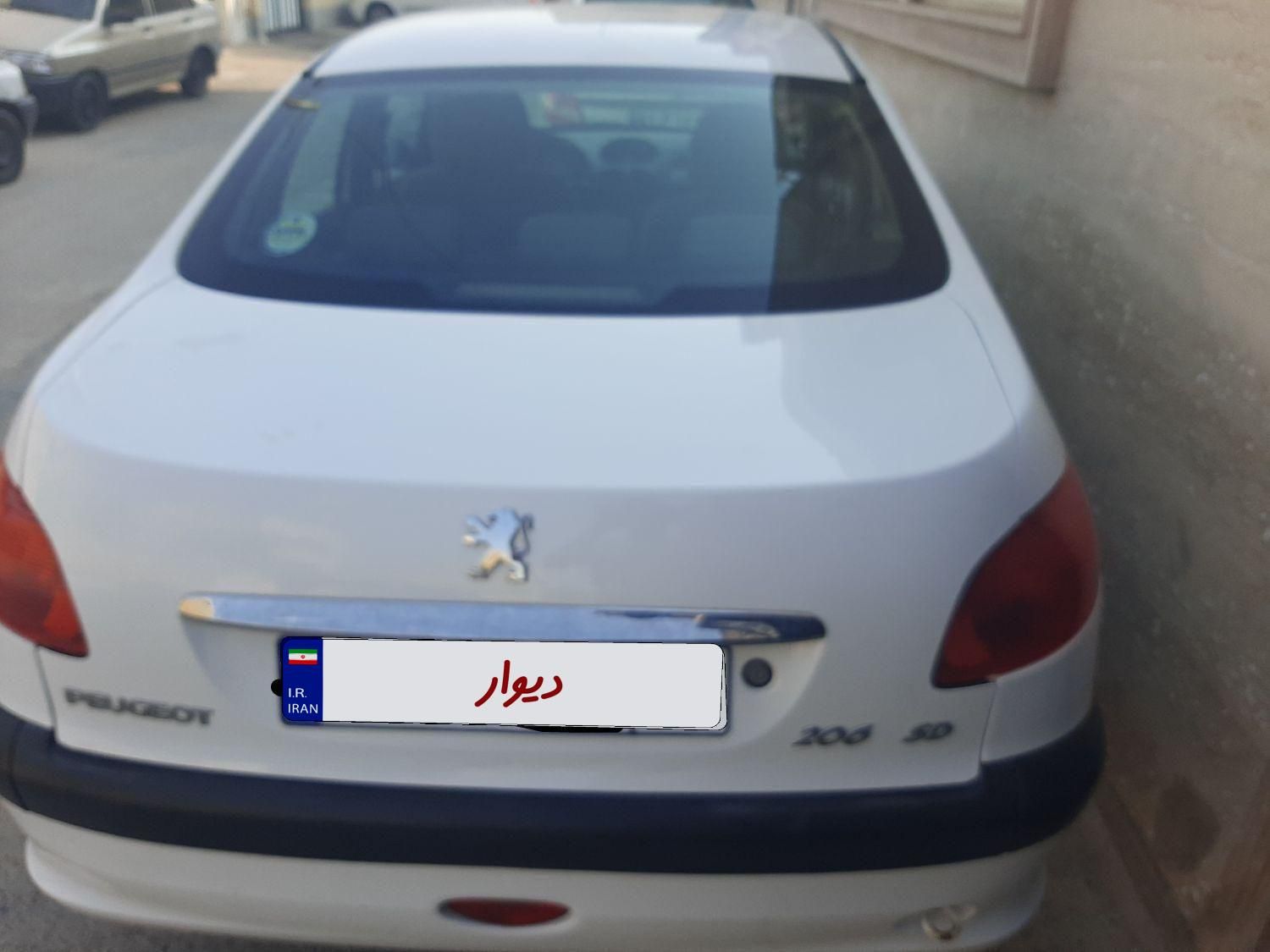 خودرو پژو، ۲۰۶ صندوق دار آگهی ann_19701810