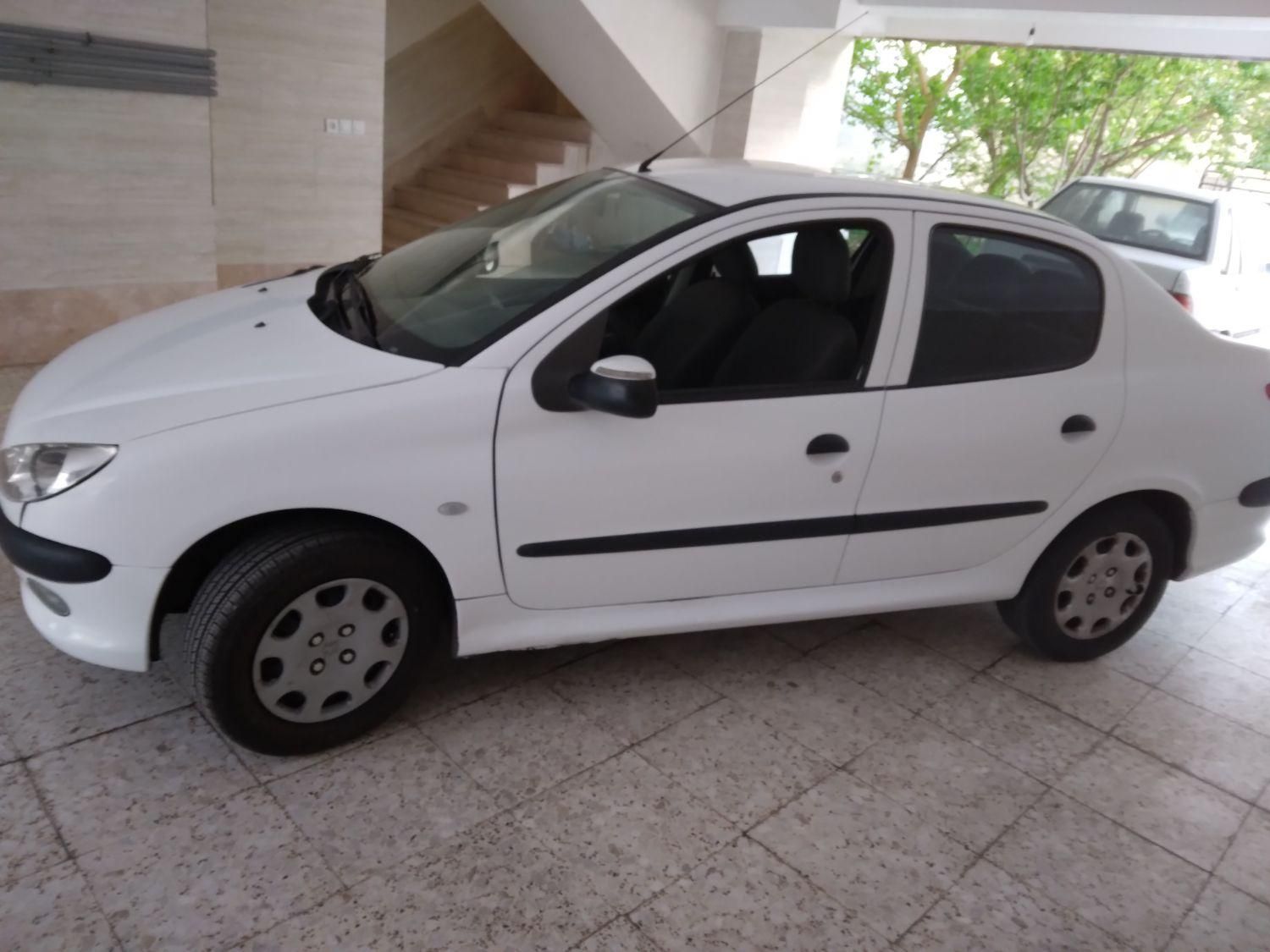 پژو ۲۰۶ صندوق دار v8 - 1394