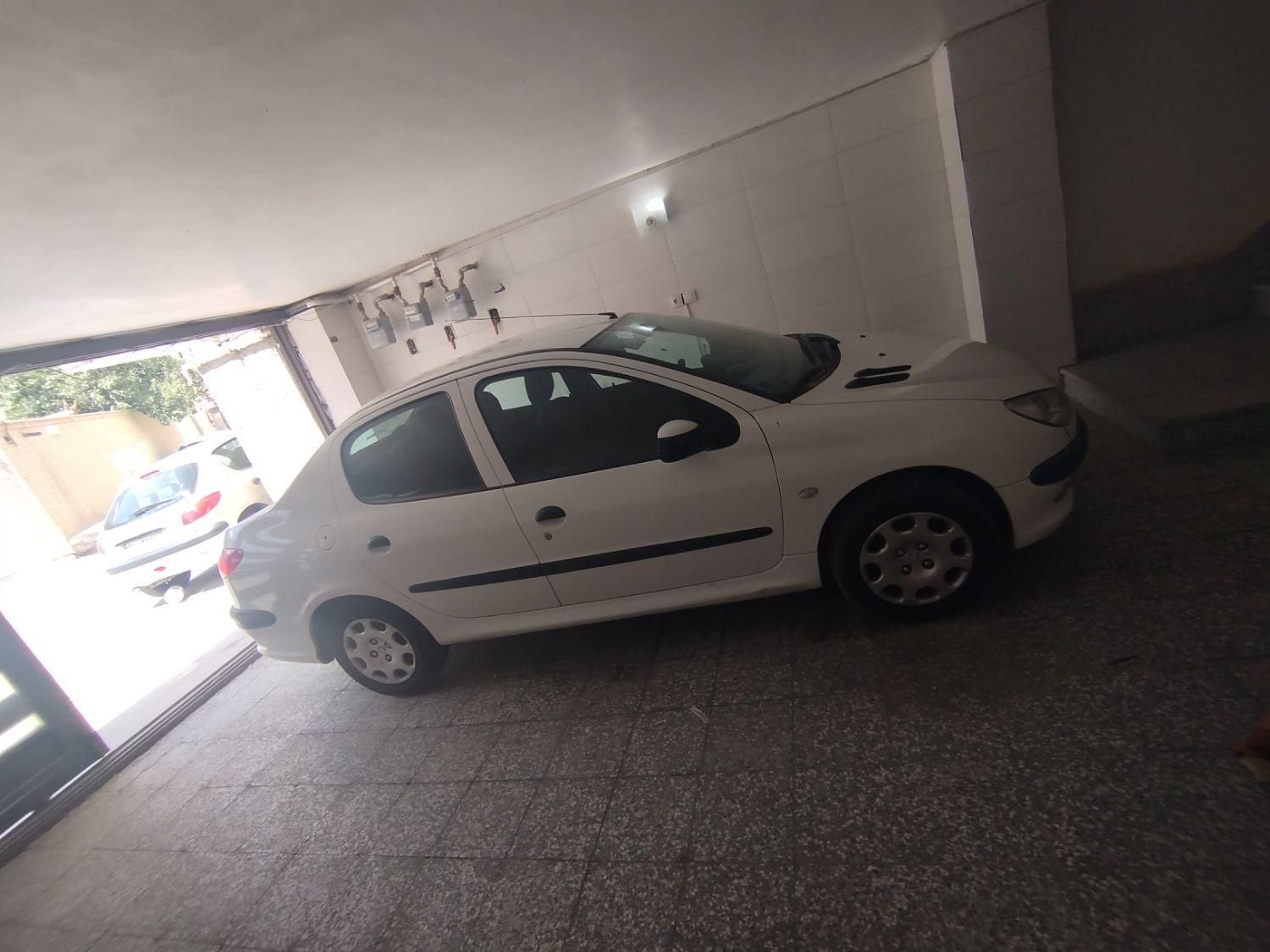 پژو ۲۰۶ صندوق دار v8 - 1397