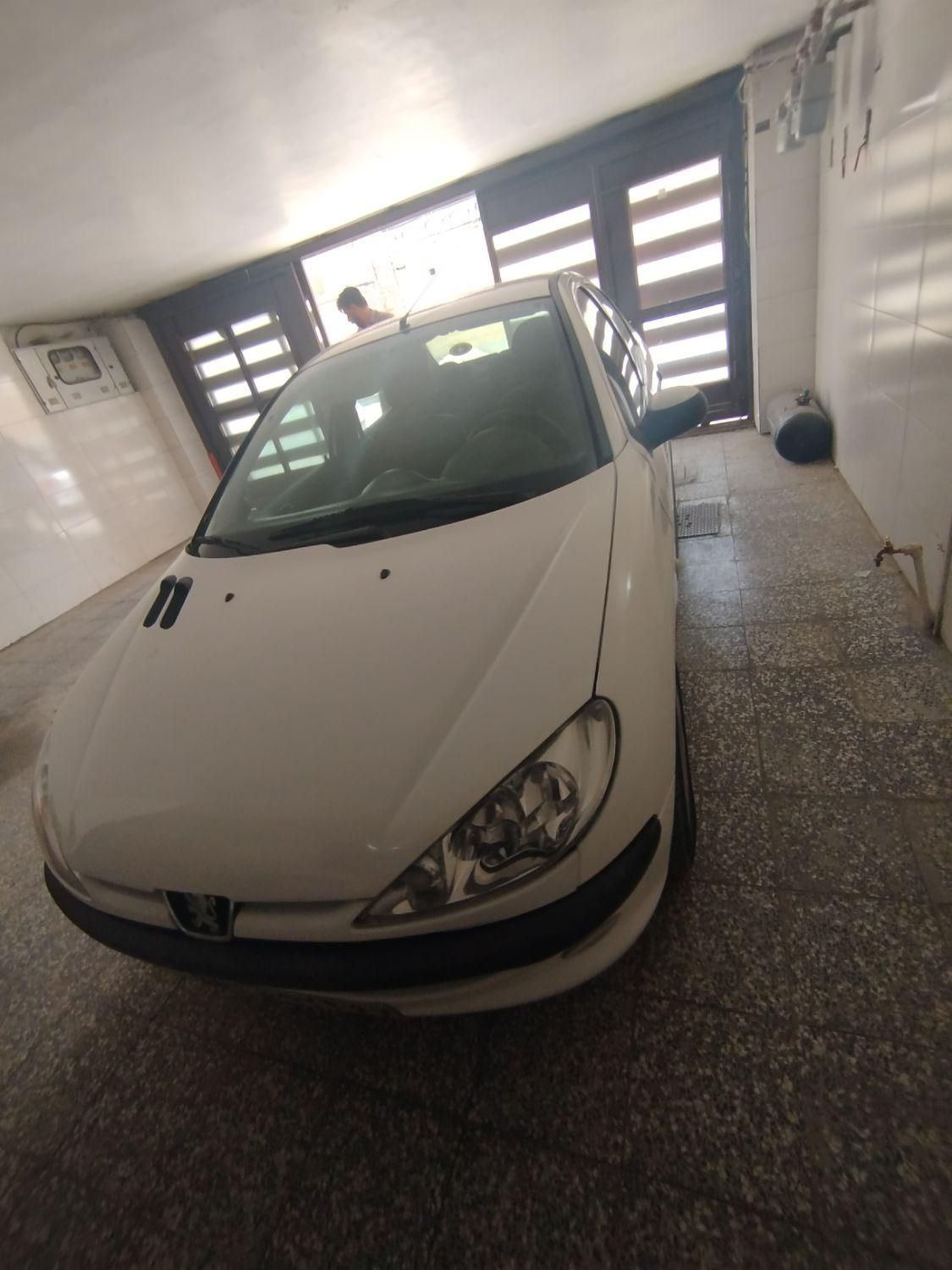 پژو ۲۰۶ صندوق دار v8 - 1397