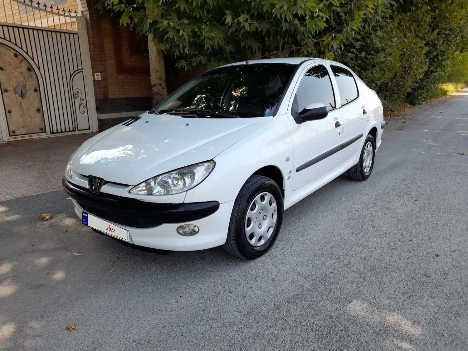 پژو ۲۰۶ صندوق دار v8 - 1396