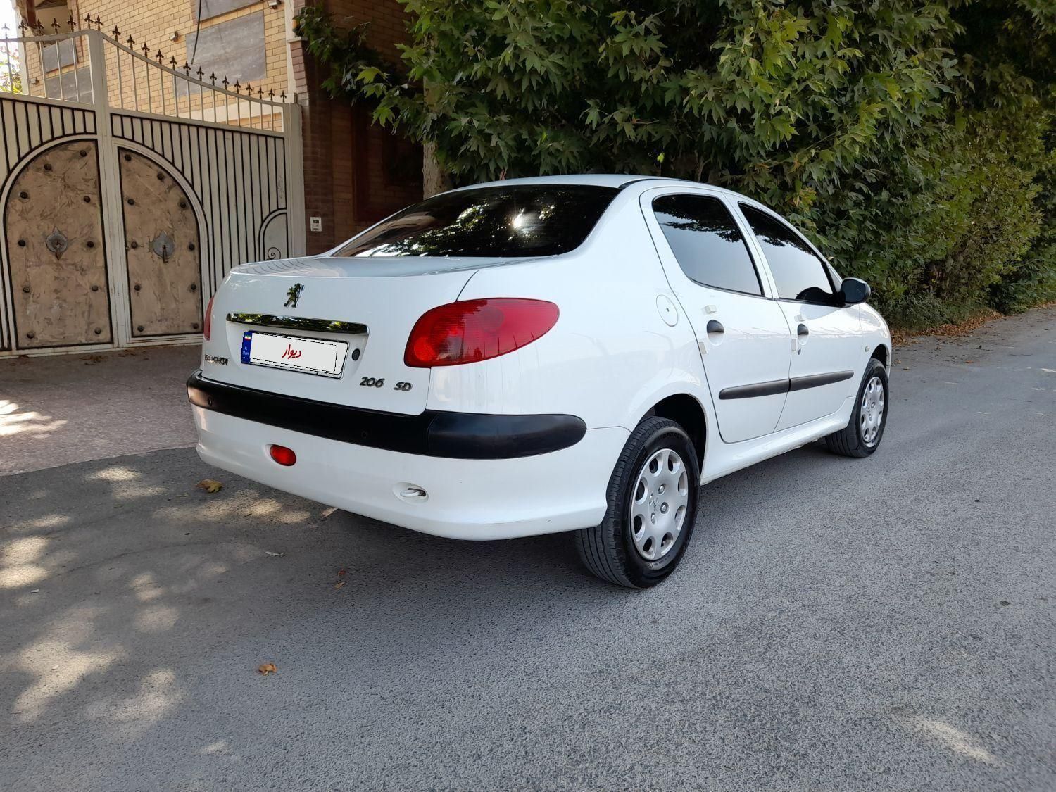 خودرو پژو، ۲۰۶ صندوق دار آگهی ann_19702910