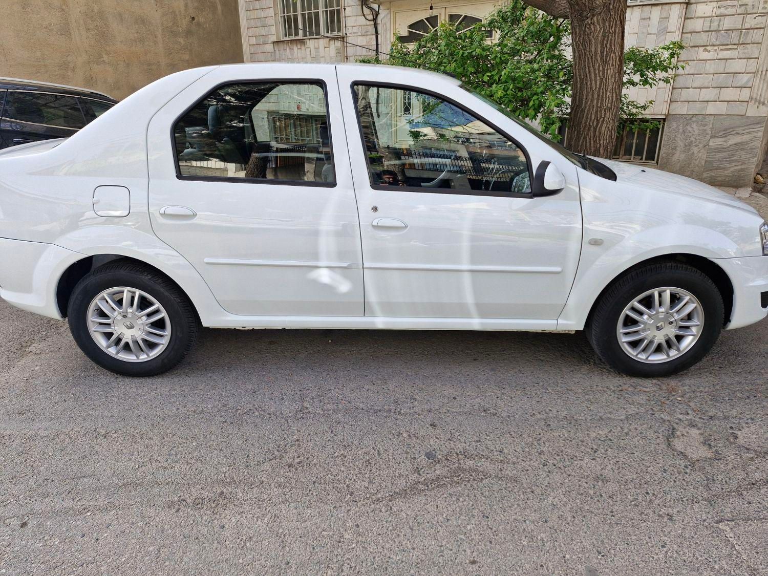 رنو تندر 90 پلاس اتوماتیک - 1396