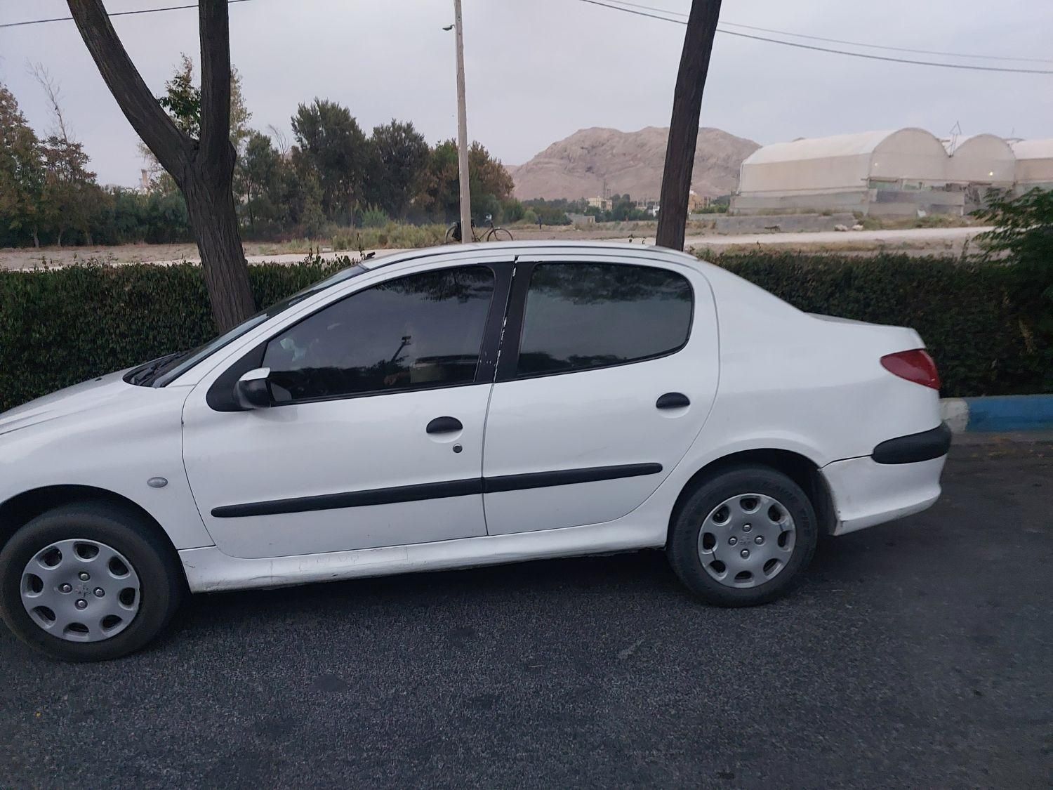 پژو ۲۰۶ صندوق دار v8 - 1390