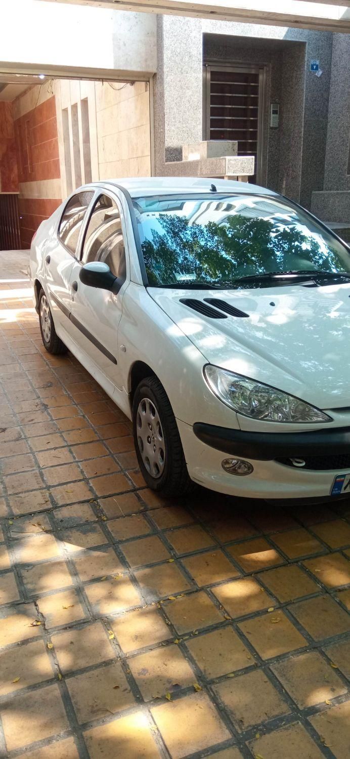 پژو ۲۰۶ صندوق دار v8 - 1396