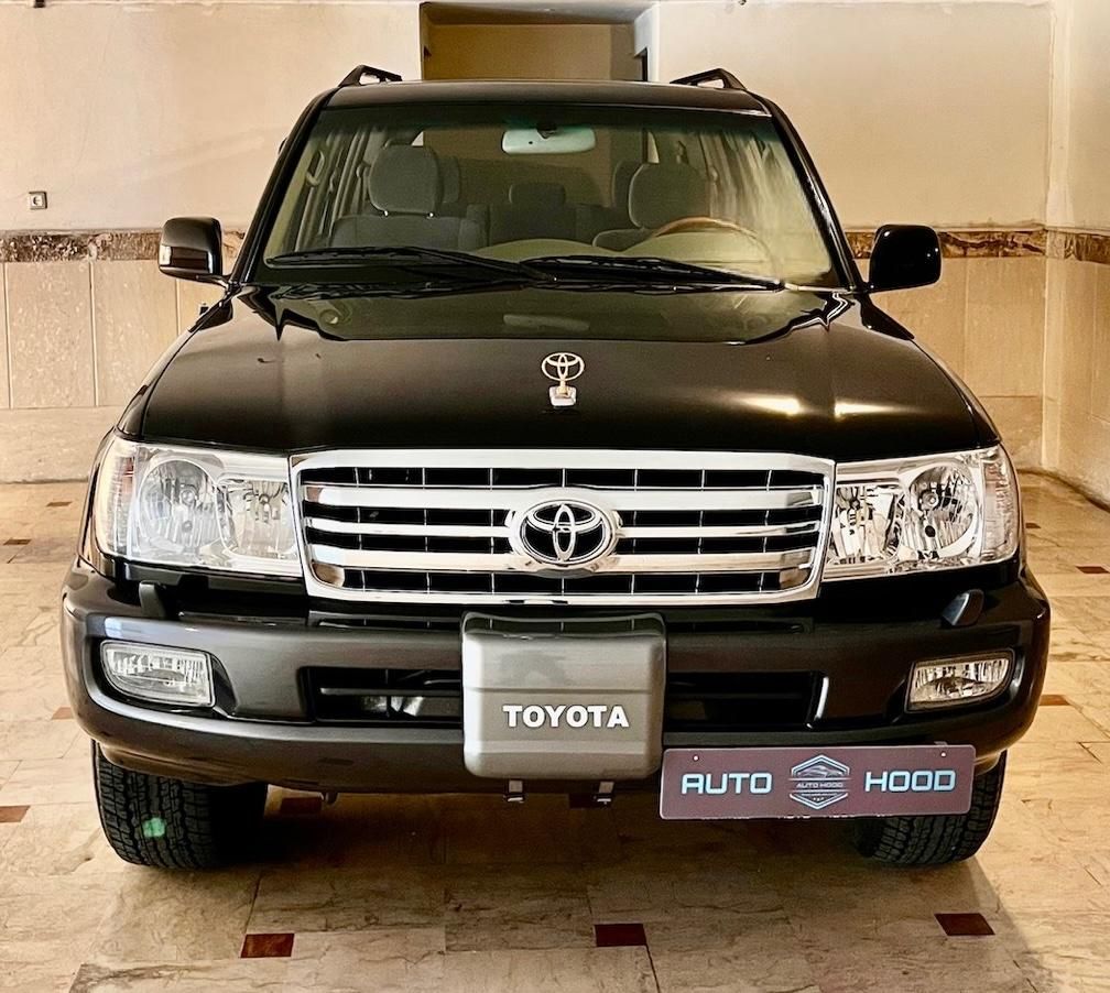تویوتا لندکروز VXR نسل ۵ - 2006