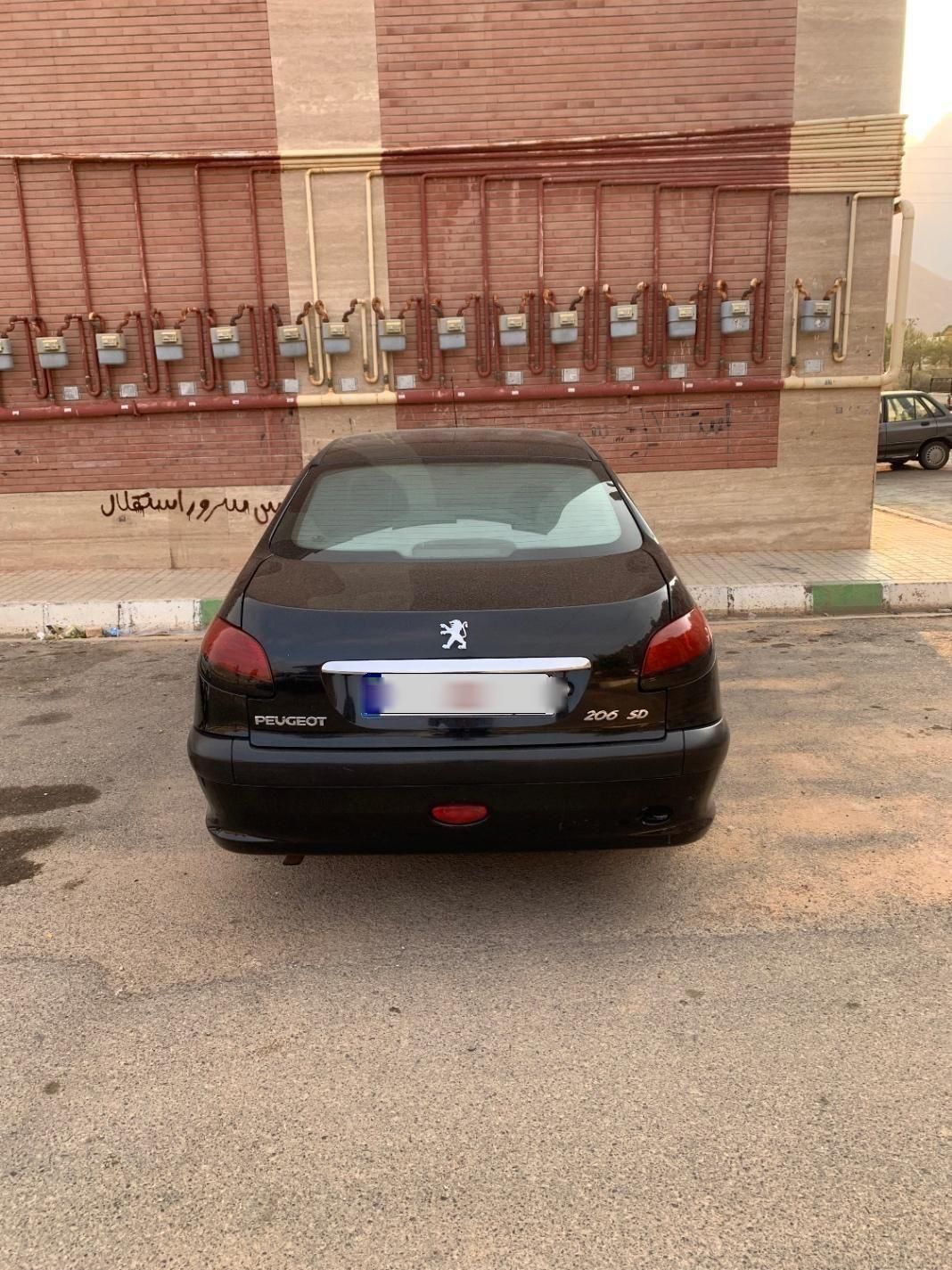 پژو ۲۰۶ صندوق دار v8 - 1390
