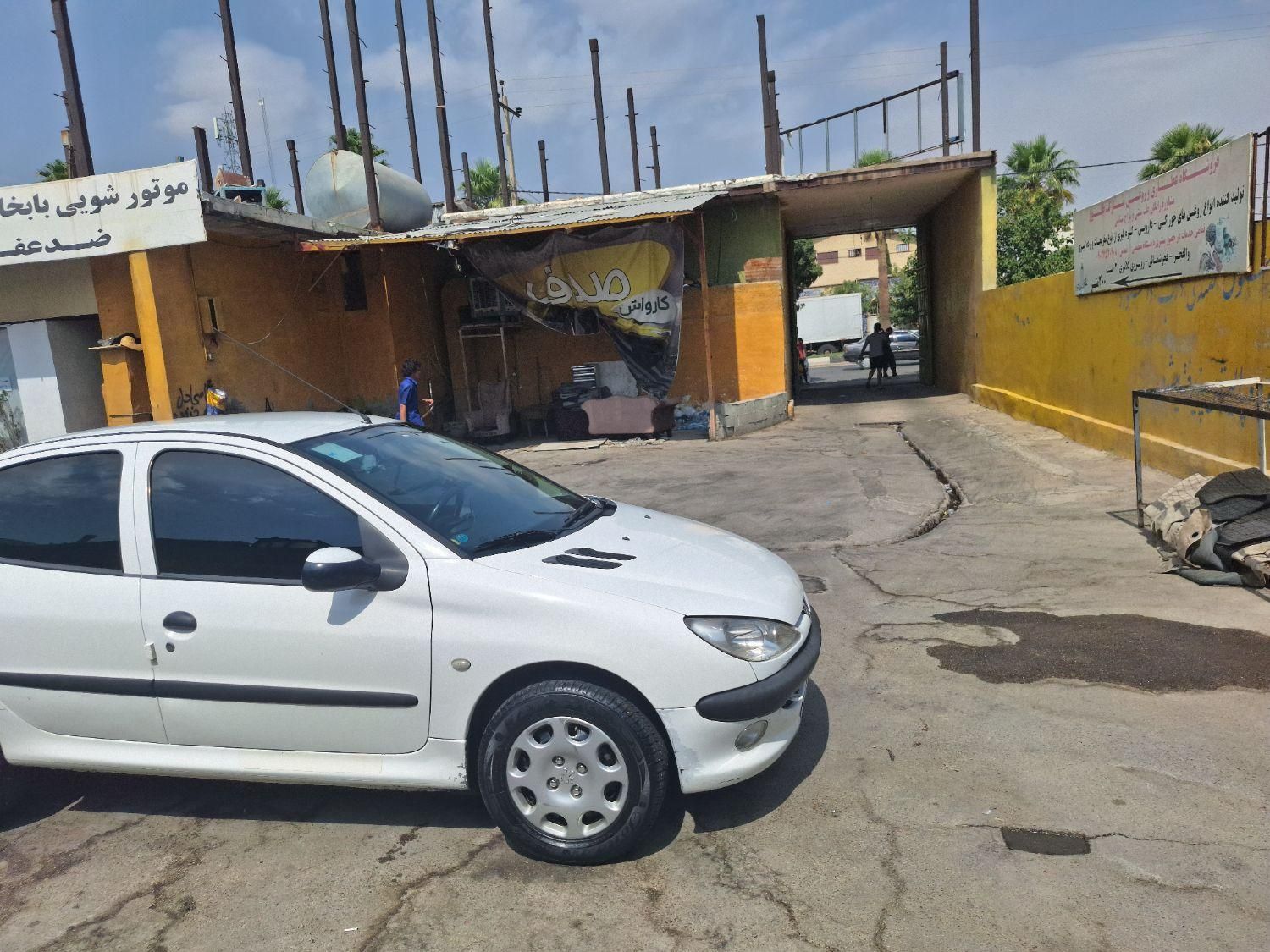 پژو ۲۰۶ صندوق دار v8 - 1394