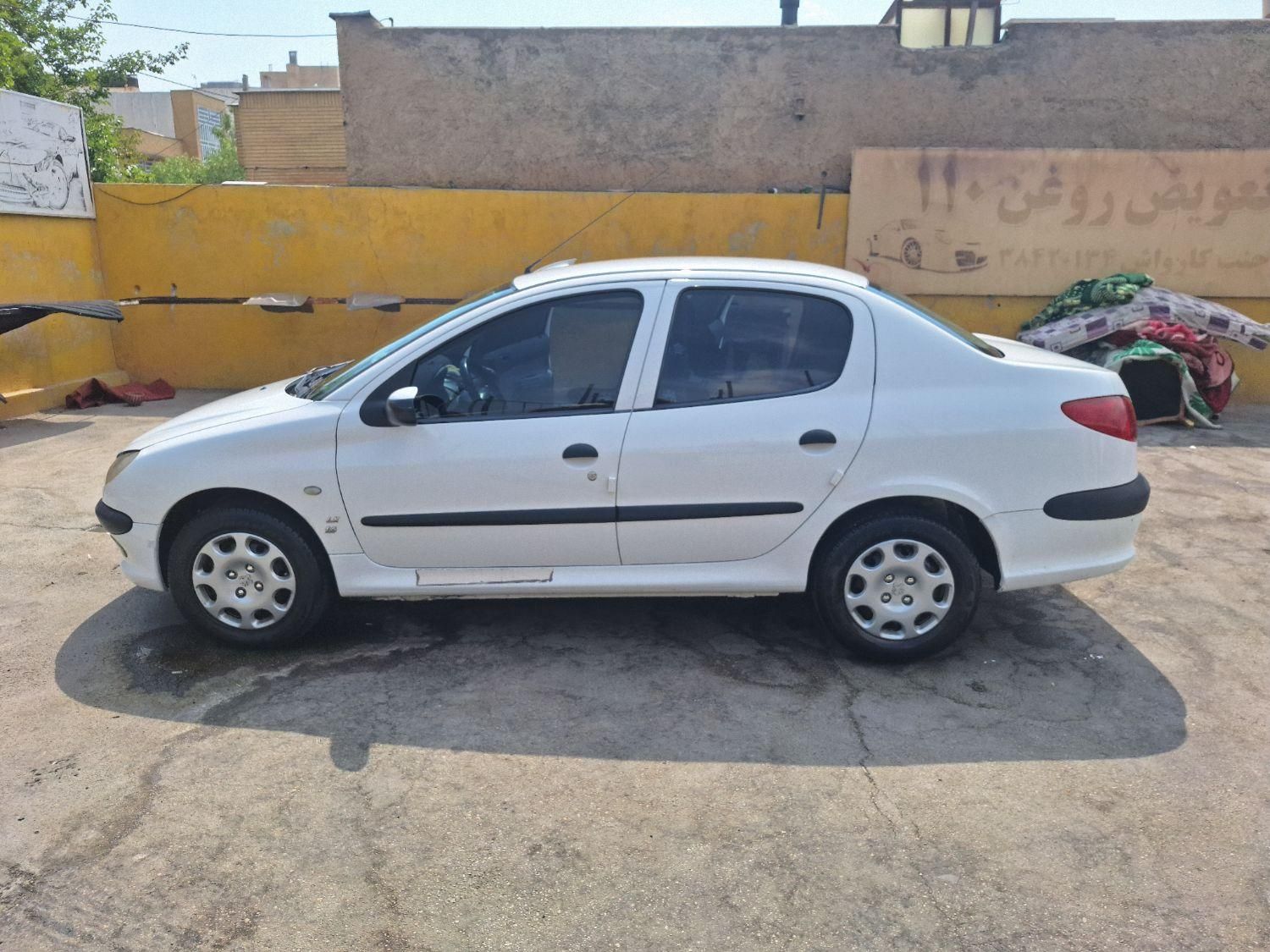 پژو ۲۰۶ صندوق دار v8 - 1394