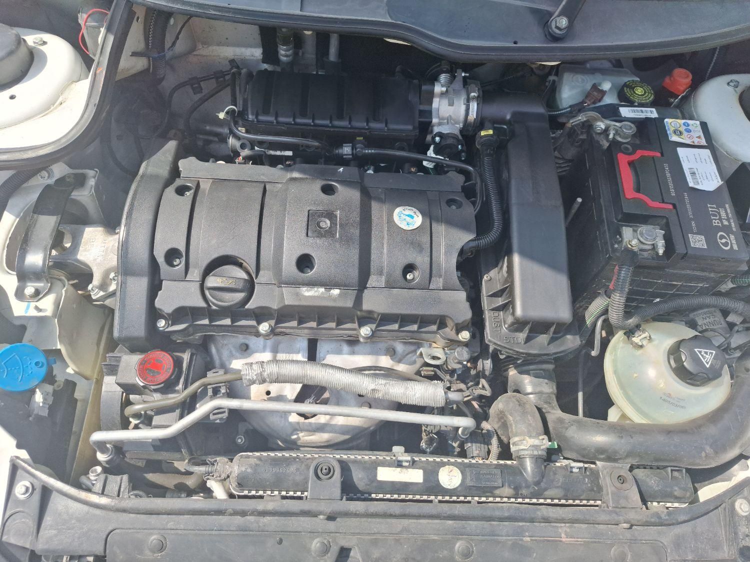 پژو ۲۰۶ صندوق دار v8 - 1394