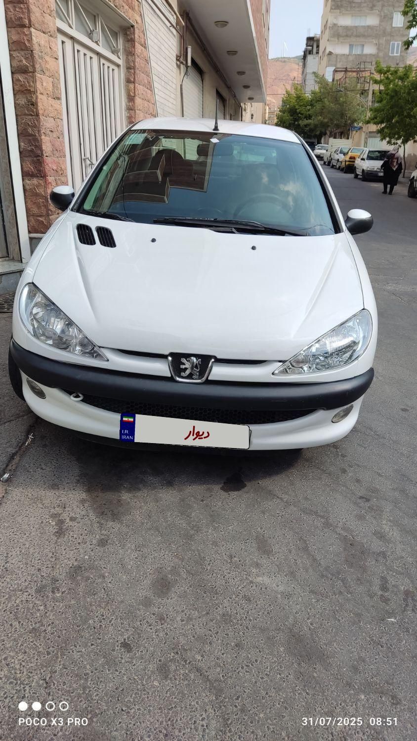 پژو ۲۰۶ صندوق دار v8 - 1398