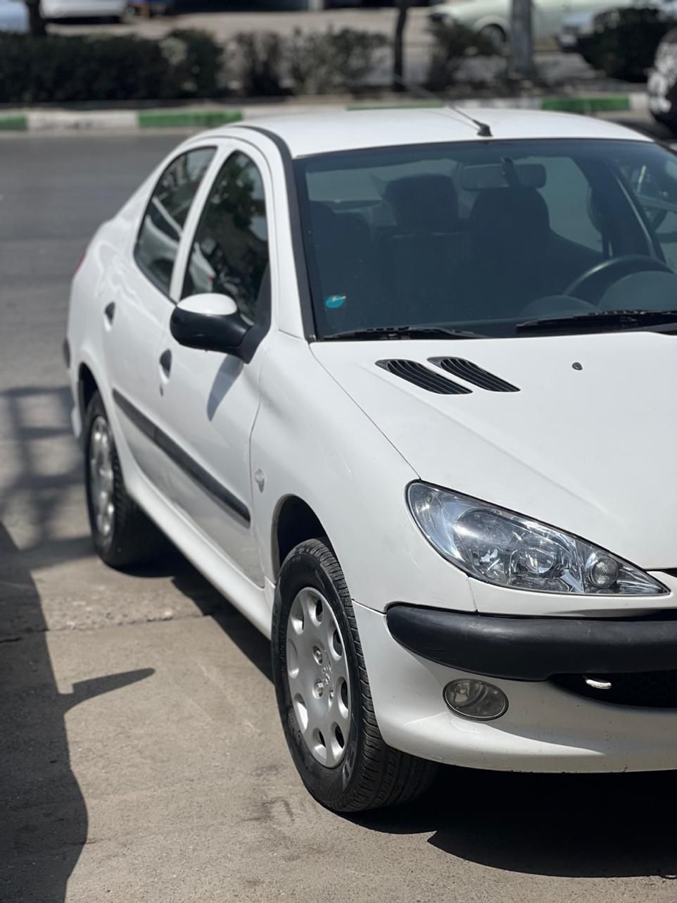 پژو ۲۰۶ صندوق دار v8 - 1396