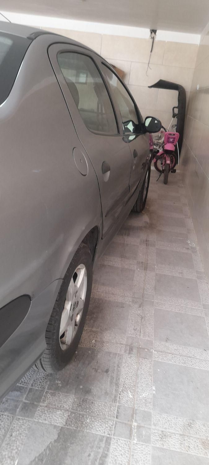 پژو ۲۰۶ صندوق دار v8 - 1394
