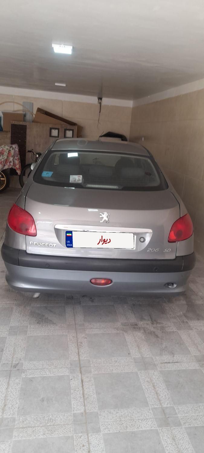 پژو ۲۰۶ صندوق دار v8 - 1394
