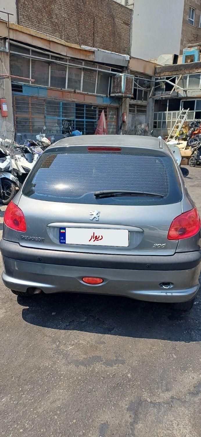 پژو 206 تیپ 3 - 1396