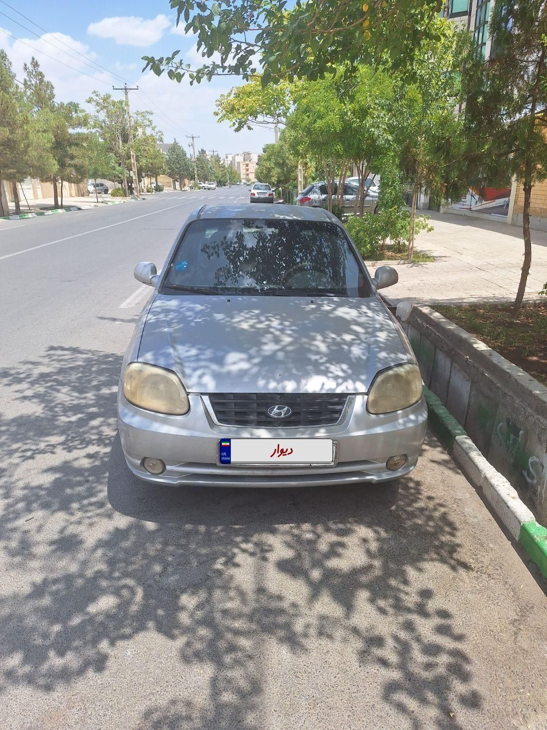 هیوندای ورنا دنده‌ ای - 1385
