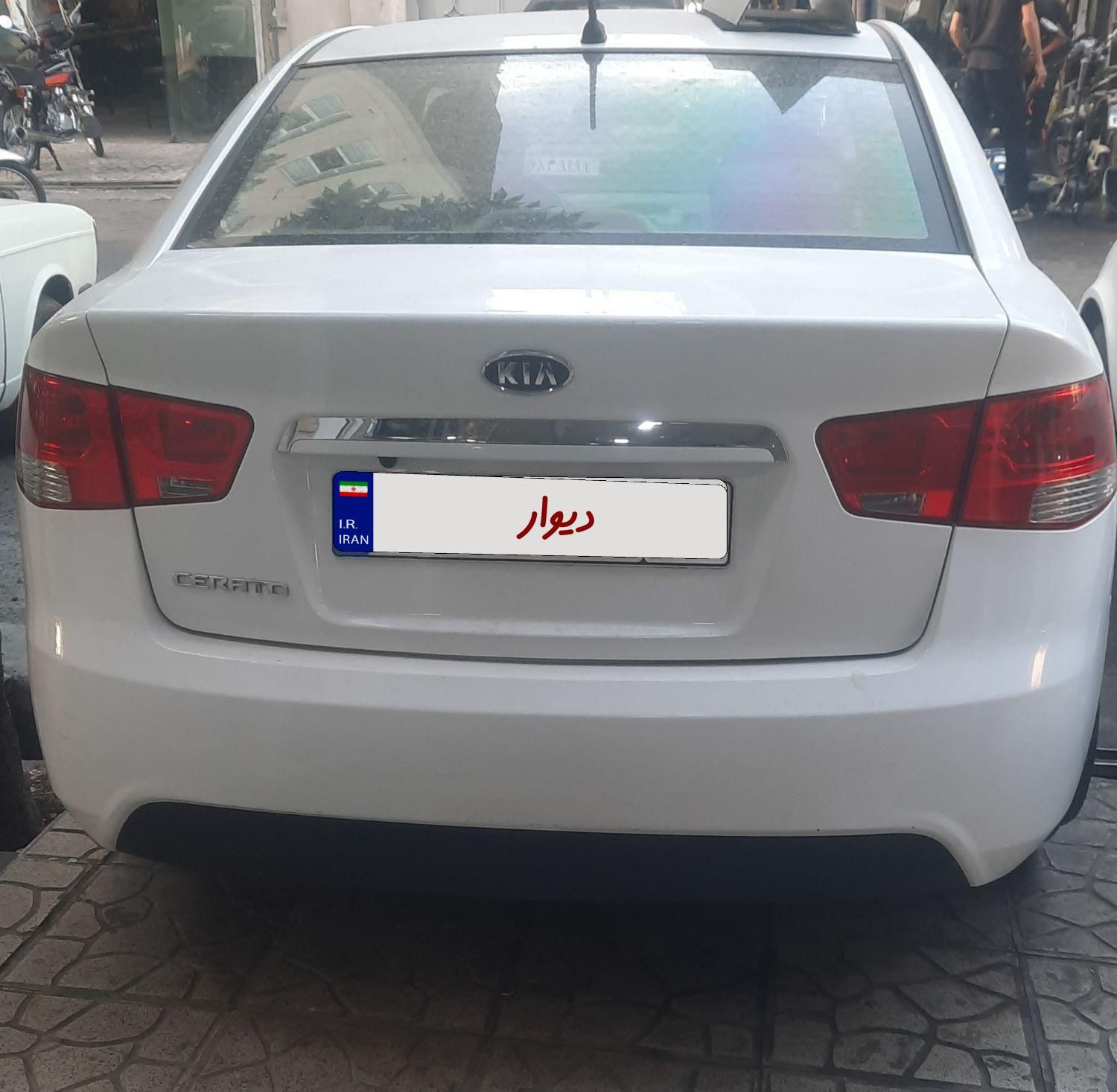 کیا سراتو 2.0 لیتر اتوماتیک GT لاین - 2015