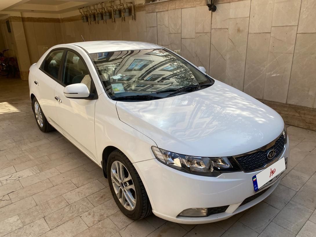 کیا سراتو 2.0 لیتر اتوماتیک GT لاین - 2016