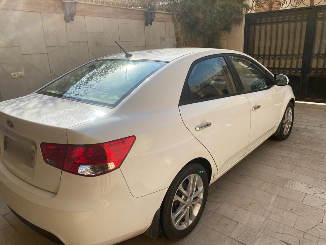 کیا سراتو 2.0 لیتر اتوماتیک GT لاین - 2016