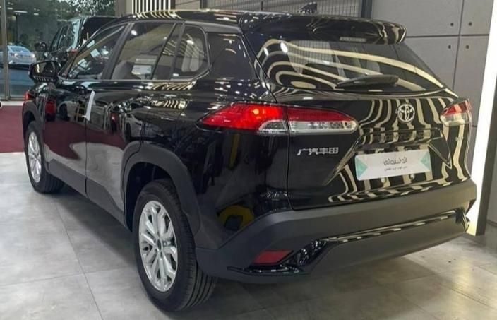 تویوتا کمری XLE - 2025