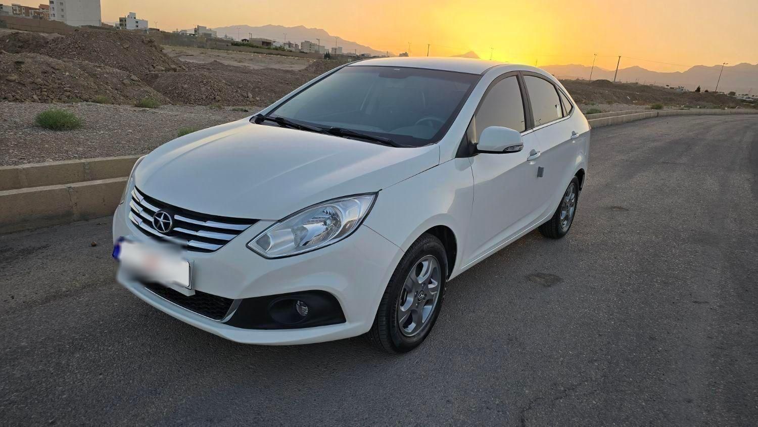 جک J4 اتوماتیک ساده - 1402