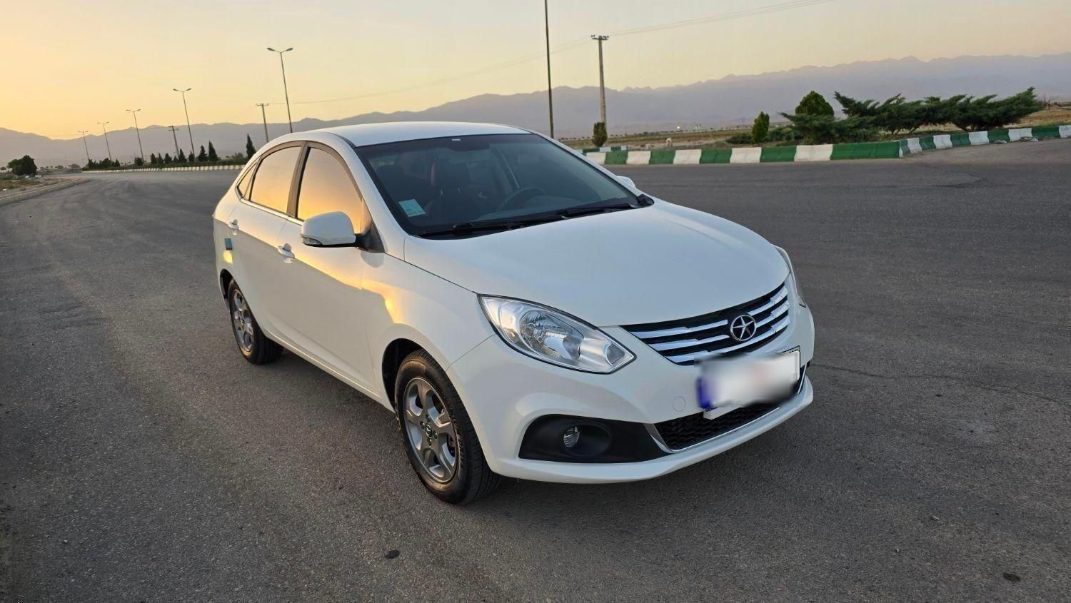 جک J4 اتوماتیک ساده - 1402