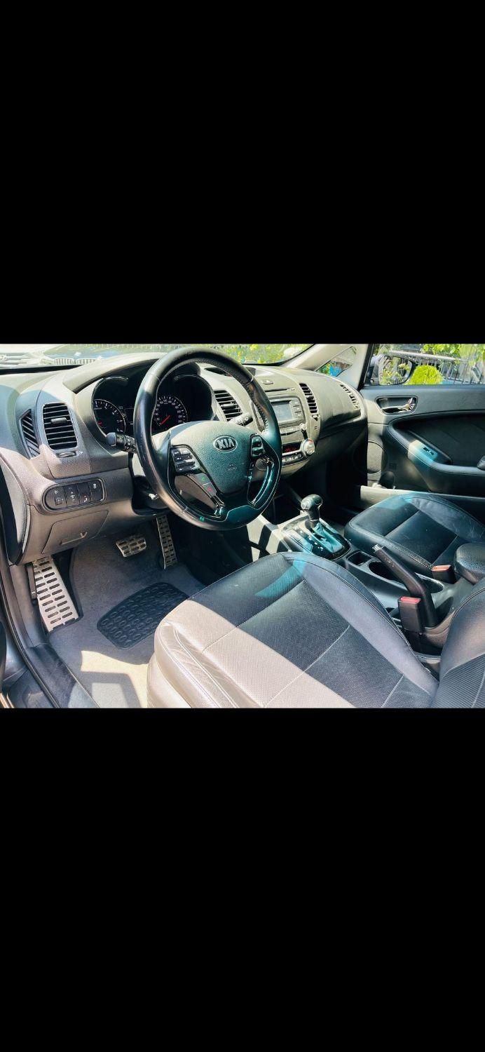 کیا سراتو 2.0 لیتر اتوماتیک GT لاین - 2018