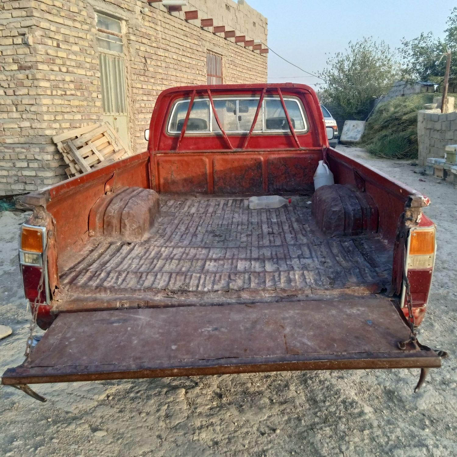 تویوتا کمری XLE - 1402