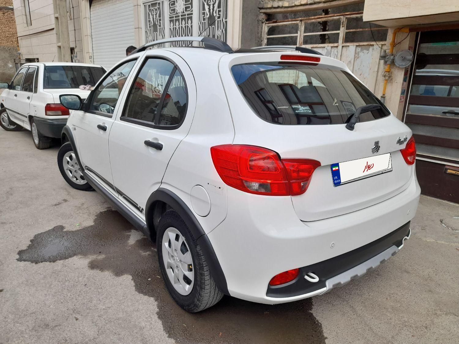 کوییک R دنده‌ای - 1402