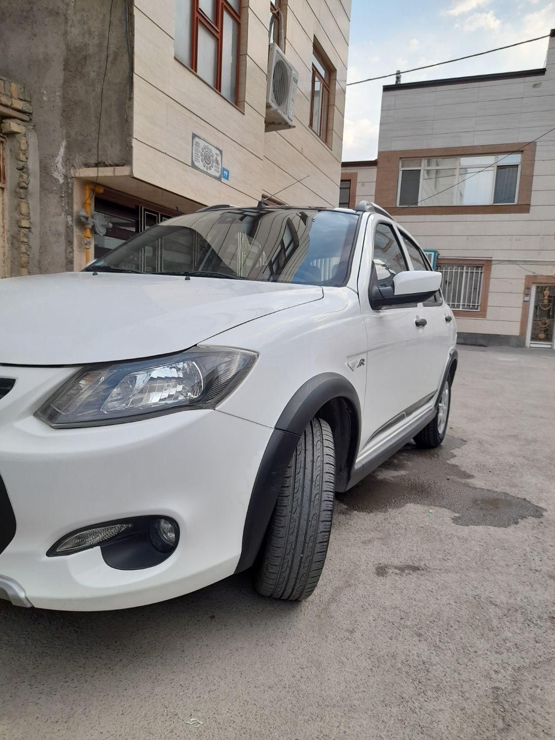 کوییک R دنده‌ای - 1402