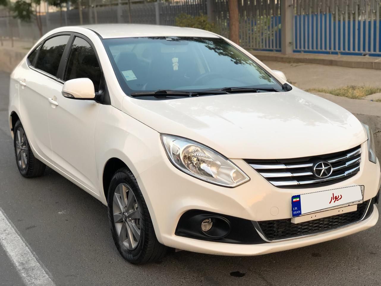جک J4 اتوماتیک ساده - 1402