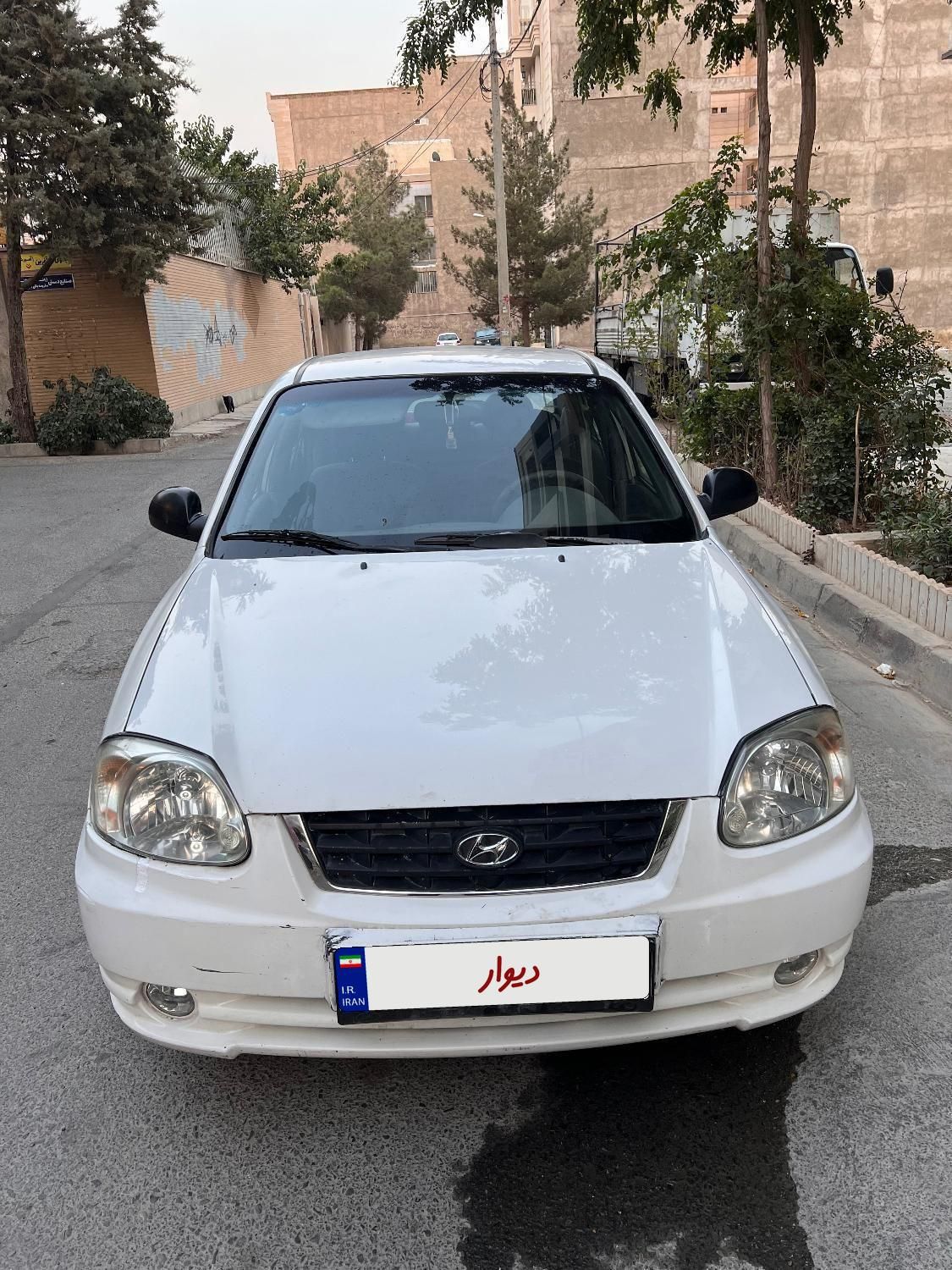 هیوندای ورنا دنده‌ ای - 1388