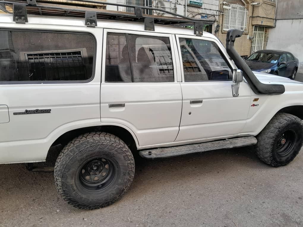 تویوتا لندکروز VXR نسل ۵ - 1402